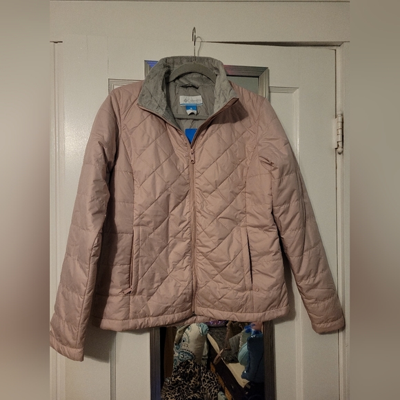 Columbia Jackets & Blazers - 🆕️Columbia Sportswear Co Womens Down Puffer Jacket- Pale Pink